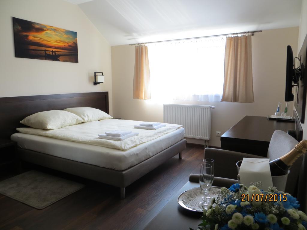Hotel Pod Chelmem Ропа Екстер'єр фото