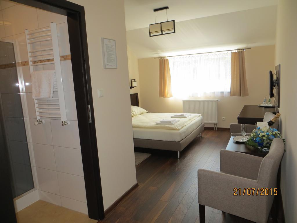 Hotel Pod Chelmem Ропа Екстер'єр фото