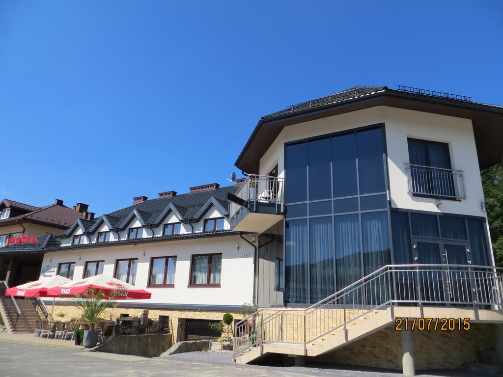 Hotel Pod Chelmem Ропа Екстер'єр фото