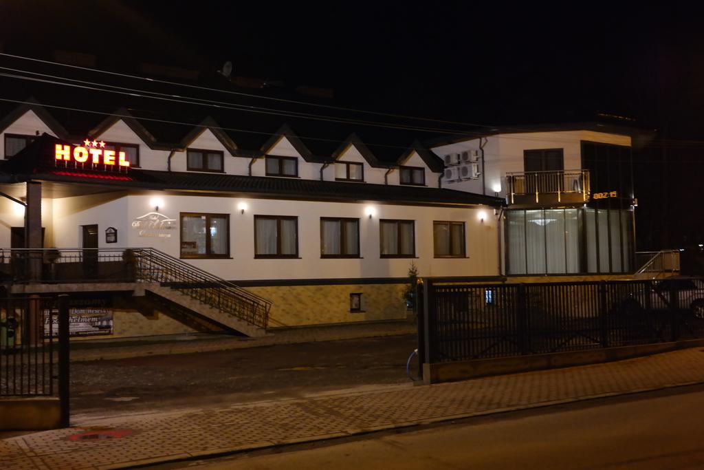 Hotel Pod Chelmem Ропа Екстер'єр фото