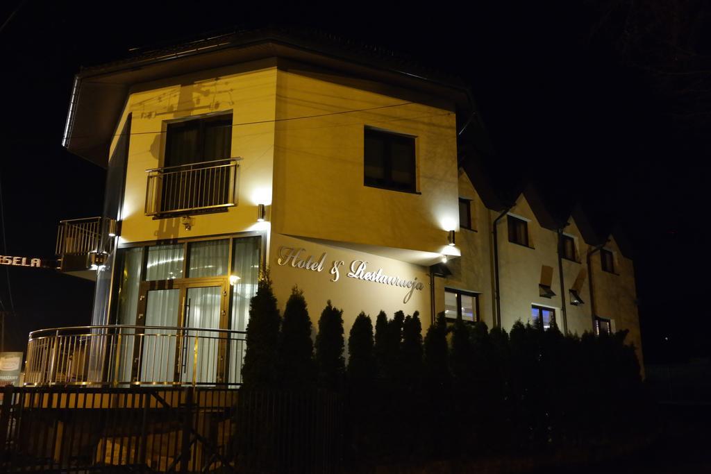 Hotel Pod Chelmem Ропа Екстер'єр фото